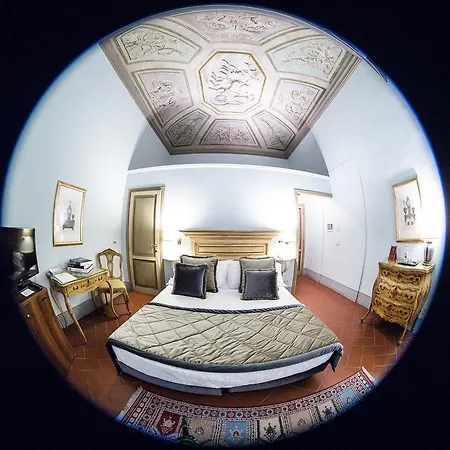 Burchianti Hotell